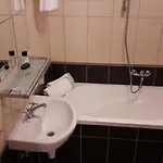Pan Nyaraló *